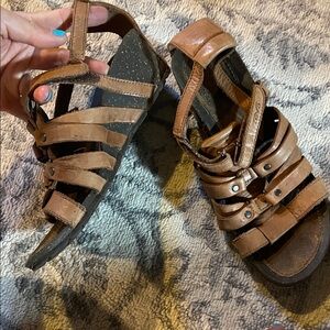 Women’s brown Teva Strappy Sandal
